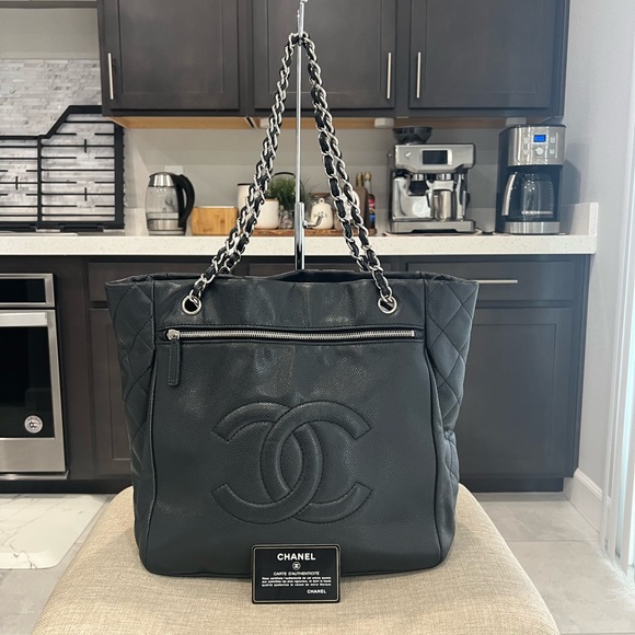 ❌❌SOLD❌❌ CHANEL SOFT CAVIAR TIMELESS POCKET TOTE NORTH SOUTH